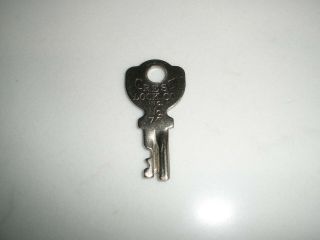 Vintage Crest Lock Co.  Inc.  Replacement Key No.  70 Silver Usa Made