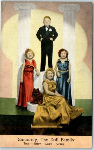 Vintage Midget Circus Sideshow Freak Postcard The Doll Family Linen 1940s