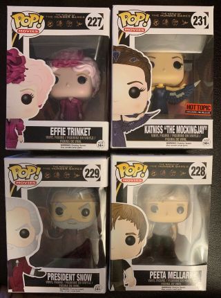 Funko Pop The Hunger Games Set Of 4 231 Katniss Hot Topic Exclusive,  227 - 229
