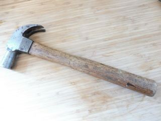 VINTAGE WOODEN HANDLED 1LB 6OZ CLAW HAMMER MARKED VICTOR BRITAIN ???? 3