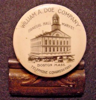 William Doe Co - Boston - Faneuil Hall Market - Advertising Button,  Clip