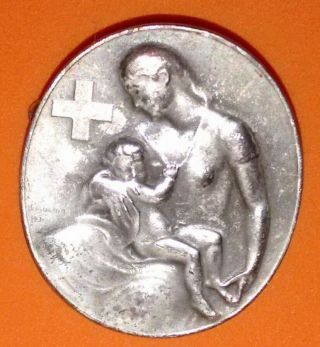 Vintage 1945 Silverplated Metal Pin Badge,  Red Cross