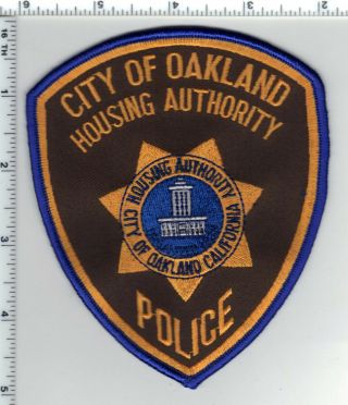 City Of Oakland Housing Authority Police (california) Shoulder Patch - 1980 