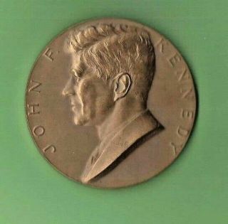 John F.  Kennedy 1961 3 " Paperwt.  Medallion Gilroy Roberts Relief Bronze - Brass