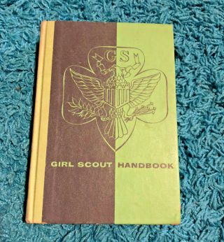 Vintage Girl Scout Handbook 1953 First Impression Edition (hardcover)