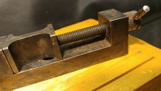 RARE Vintage L.  S.  Starrett Tools Co.  Small Jewelers Vice not Numbered 5
