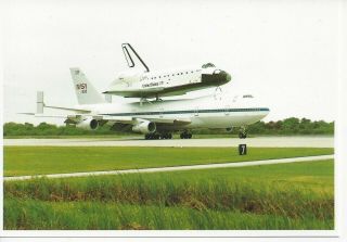 Postcard - Fl - Florida Nasa Kennedy Space Center Shuttle Atlantis Piggy Back