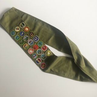 Vintage Boy Scouts BSA Sash 22 Merit Badges Patches 8