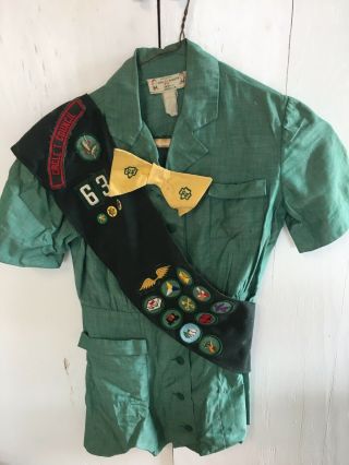 Vintage 1960’s Girl Scout Uniform,  Tie,  Coin Purse And Sash With Badges