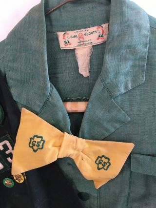 Vintage 1960’s Girl Scout Uniform,  Tie,  Coin Purse And Sash With Badges 2