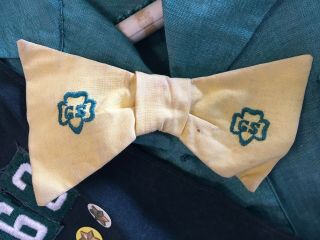 Vintage 1960’s Girl Scout Uniform,  Tie,  Coin Purse And Sash With Badges 3