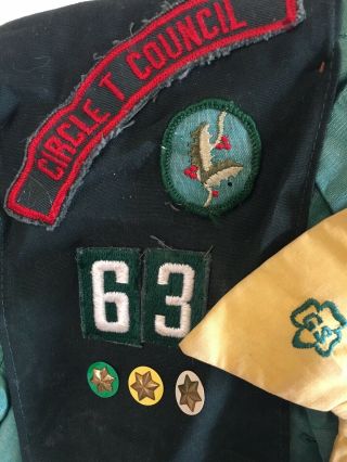 Vintage 1960’s Girl Scout Uniform,  Tie,  Coin Purse And Sash With Badges 4