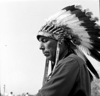 Sq403 Photo Negative 2 1/4 " 1950s? Dramatic Shot Indian Native American