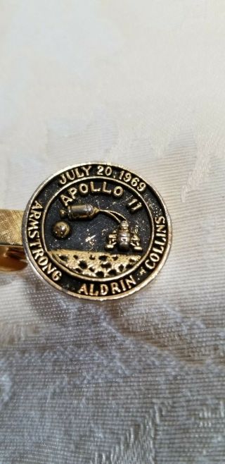 VTG Apollo 11 Gold Tone.  Armstrong.  Collins.  Aldrin.  Tie Clasp Clip Bar 2
