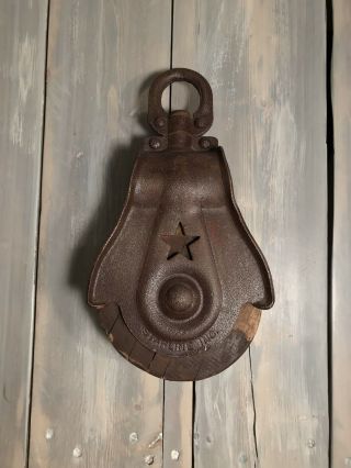 Antique/vintage " Starline " Cast Iron Primitive Barn Pulley Old Farm Tool Rustic