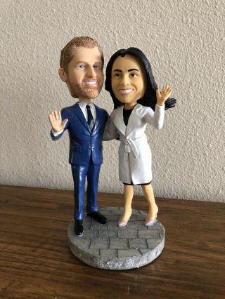Royal Wedding Prince Harry And Meghan Markle Bobblehead Limited Edition