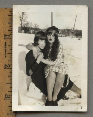 Vintage Goth ? Photo Flapper Era 2 Young Women In Love Lesbian Int