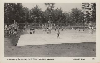 Essex Junction,  Vt Jary Rppc Children In The Municipal Swimming Pool 1955
