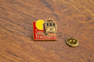 San Francisco Trolly Street Car Gold Tone Metal & Enamel Lapel Pin Pinback