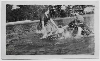 Old Photo Women Wearing Swimsuits Swimming Splashing Water 1910s