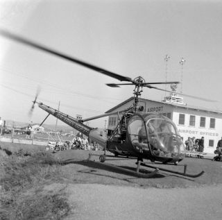 Sq306 Photo Negative 2 1/4 " 1950s ? Army Helicopter Airport