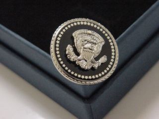 President TRUMP Lapel Pin - Presidential seal Lapel Pin (silver color) 3