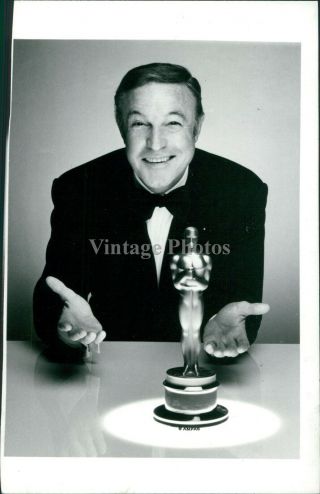 Gene Kelly Dancer Film Director Producer Singer Celebrity Actor Photo 4x7