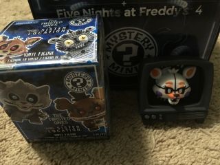 Wal - Mart Mystery Minis Lolbit Twisted Ones Sister Location Fnaf