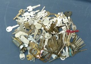 151 Old Vintage Car Keys Automobile Ignition Keys Gm Chrysler & More