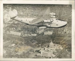 1939 Press Photo Boeing 314 Yankee Clipper Plane Flying Over Us Capitol Dc