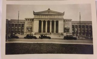 2 Vintage Old 1933 Photos Of The Field Museum & Cars During Chicago World 