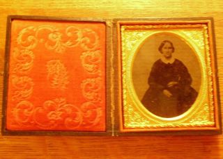 Antique Pre Civil War Tin Type Victorian Woman Photo And Frame