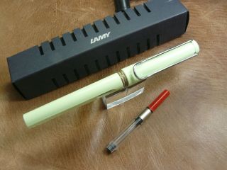Lamy Safari Pastel 2019 Special Edition Fountain Pen (extra Fine Nib)