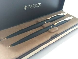 Vintage Parker Pen and mechanical pencil set in case 3