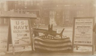1910s Rppc Wwi Us Navy Recruiting Station Display W/ Machine Gun - Uss