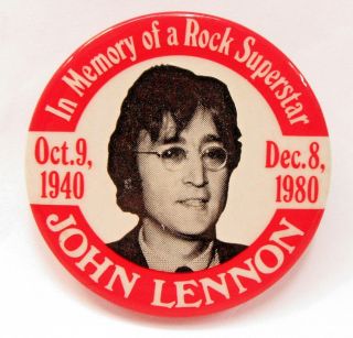 1980 In Memory Of Rock Superstar John Lennon 2.  25 " Pinback Button Beatles