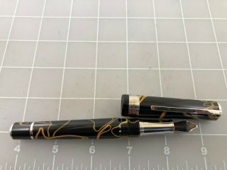 Judd ' s Visconti Manhattan Limited Edition Fountain Pen w/23k Pd 950 Med.  Nib 7