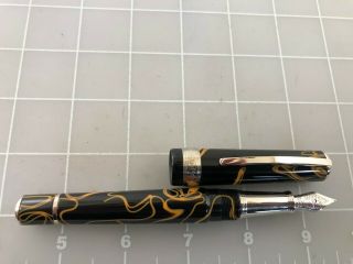Judd ' s Visconti Manhattan Limited Edition Fountain Pen w/23k Pd 950 Med.  Nib 9