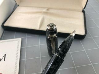 Judd ' s Signum Grey Rollerball Pen in Case 5