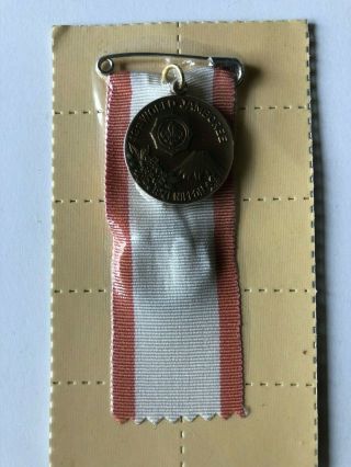 1971 World Scout Jamboree Medal Keychain Red White Ribbon Boy Scout Japan