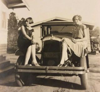 Vintage Old Photo Of Pretty Girls On Car 7 Digit California License Plate 1928