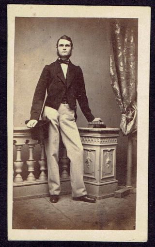 Cdv Photo 1860s Bearded Man,  Hat,  Fashion (3040)