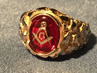 MASONIC LODGE RING RED OVAL STONE 18K HGE GOLD NUGGET STYLE SIZE 10 USA MADE 8