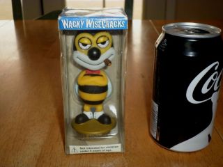 Funko - - Bumble Bee With Cigar In Mouth,  Wacky Wobble Bobblehead Statue