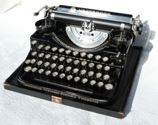 1926 Underwood Standard 4 Bank Portable Typewriter 4B101426 2