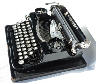 1926 Underwood Standard 4 Bank Portable Typewriter 4B101426 4