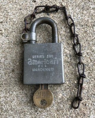 Vintage American U.  S.  A Series 200 Hardened Vhf Us Padlock W/key