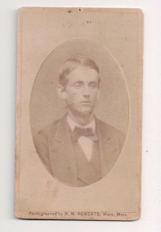 Vintage Cdv Unknown Young Man Cameo Photo By R.  N.  Roberts Ware Mass.