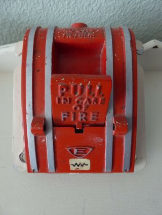 Vintage Edwards 270 - Spo Local Fire Alarm Pull Station Pull In Case Of Fire