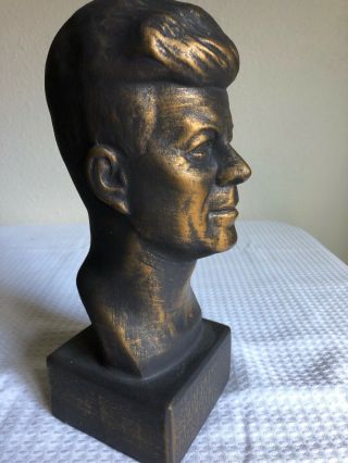 JFK Bust.  John F.  Kennedy Statue.  Vnt 1963 President - “Ask Not What.  Speech. 2